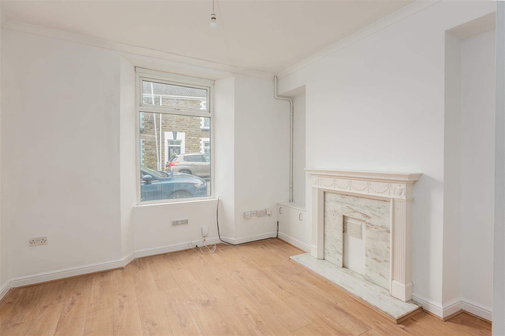 Phillip Street, Manselton, Swansea, SA5 9NL